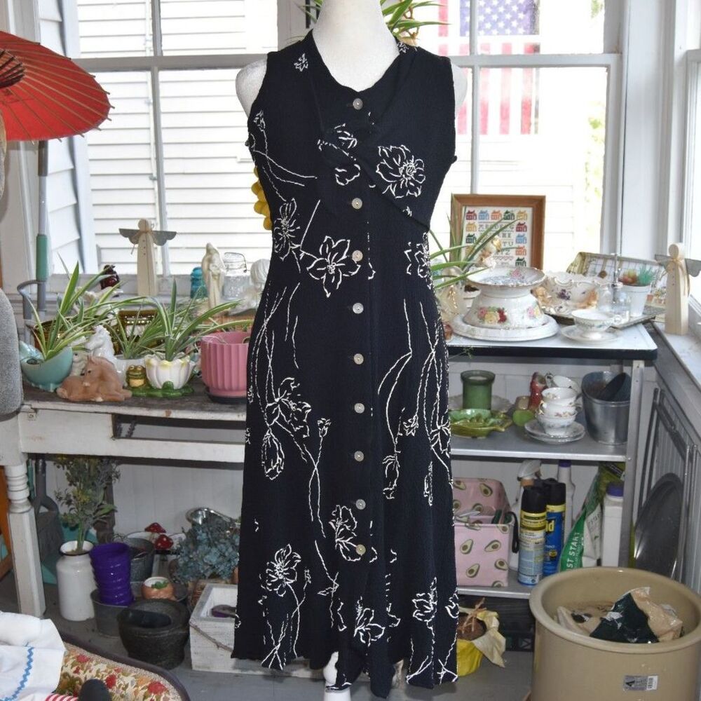 Vintage 90s Helene Blake Black White Floral Button Front Midi Dress M USA
